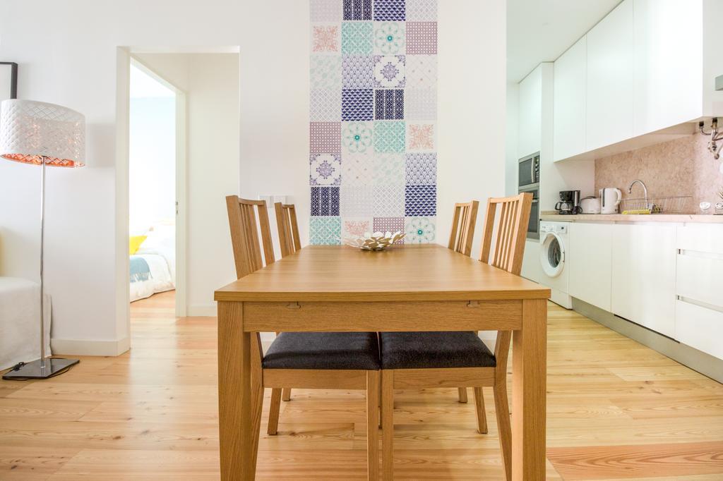 Lisbon Gloria Apartment Room photo