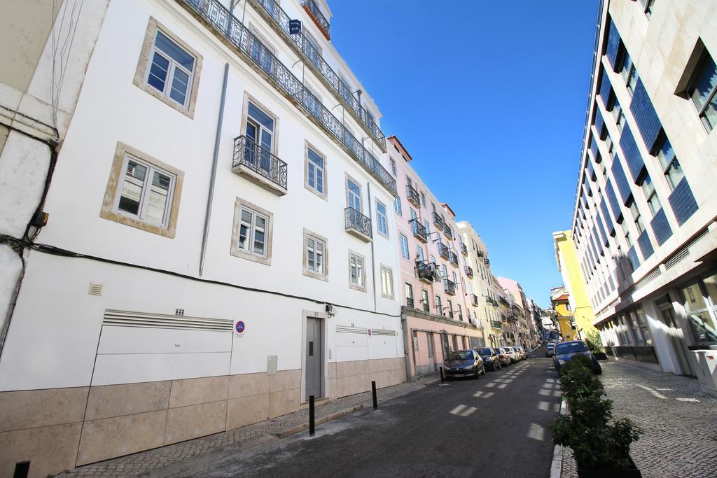 Lisbon Gloria Apartment Room photo